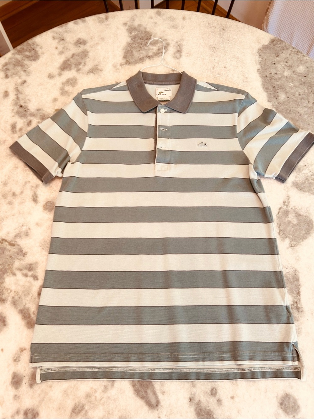 Men’s Lacoste Striped Vintage Style
Polo Size 5 (Men’s Large)